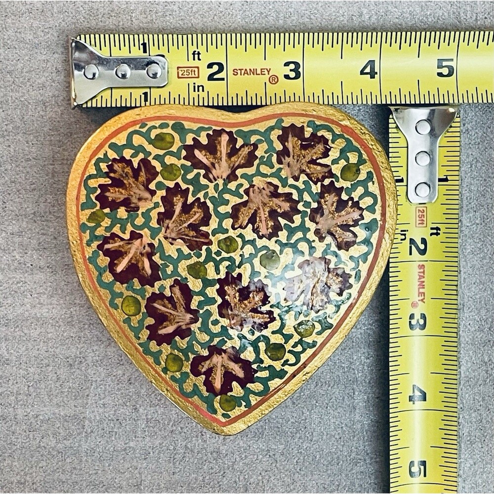 Vintage Hand Painted Paper Mache Trinket Box Gold W Leaves Red Green 4"x4"x1.75" - Picture 6 of 9